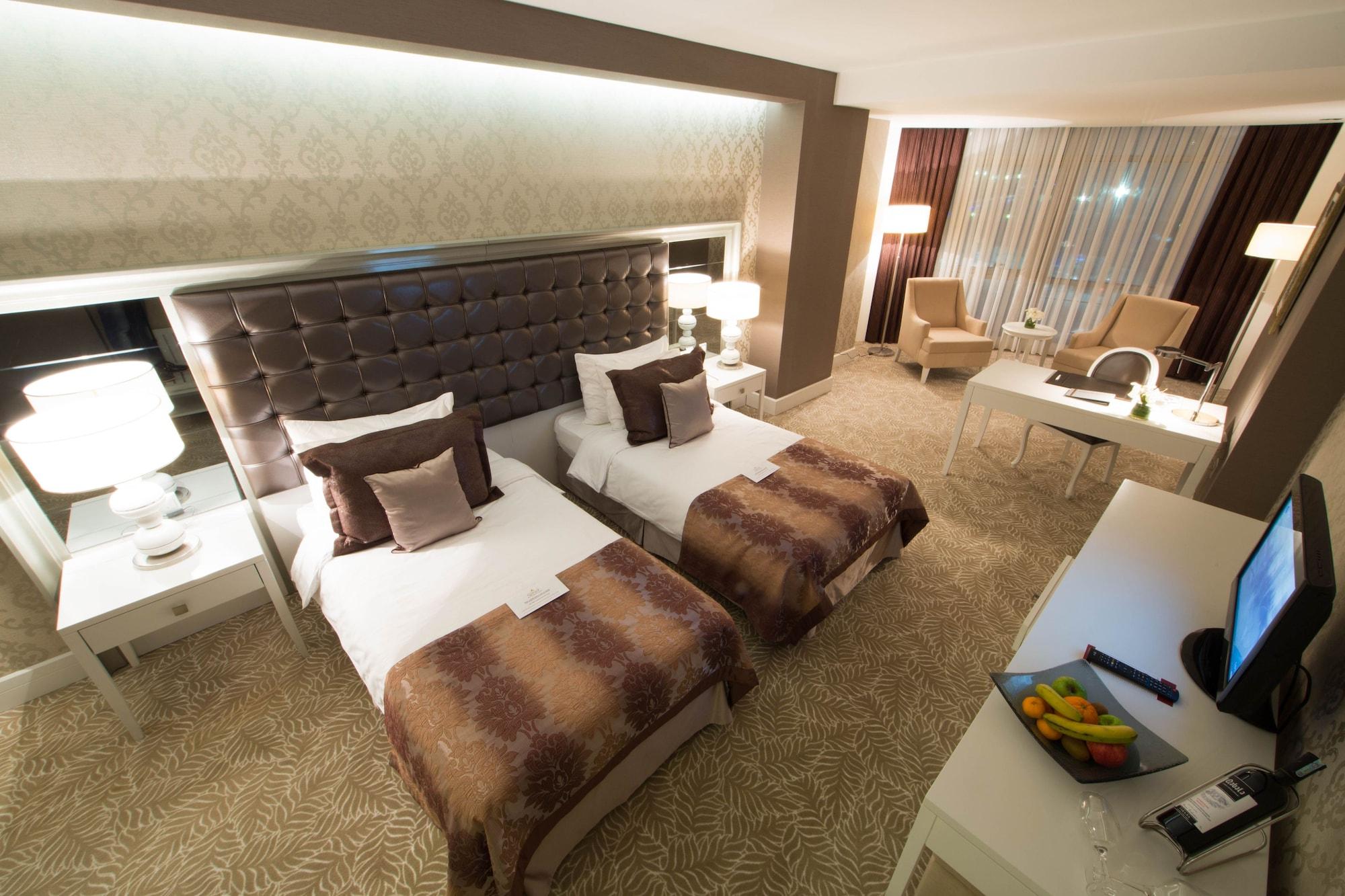 Qafqaz & Residences 4*
